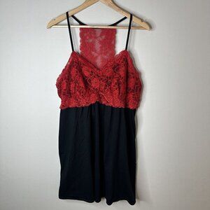 Elegant Red and Black Lace Chemise